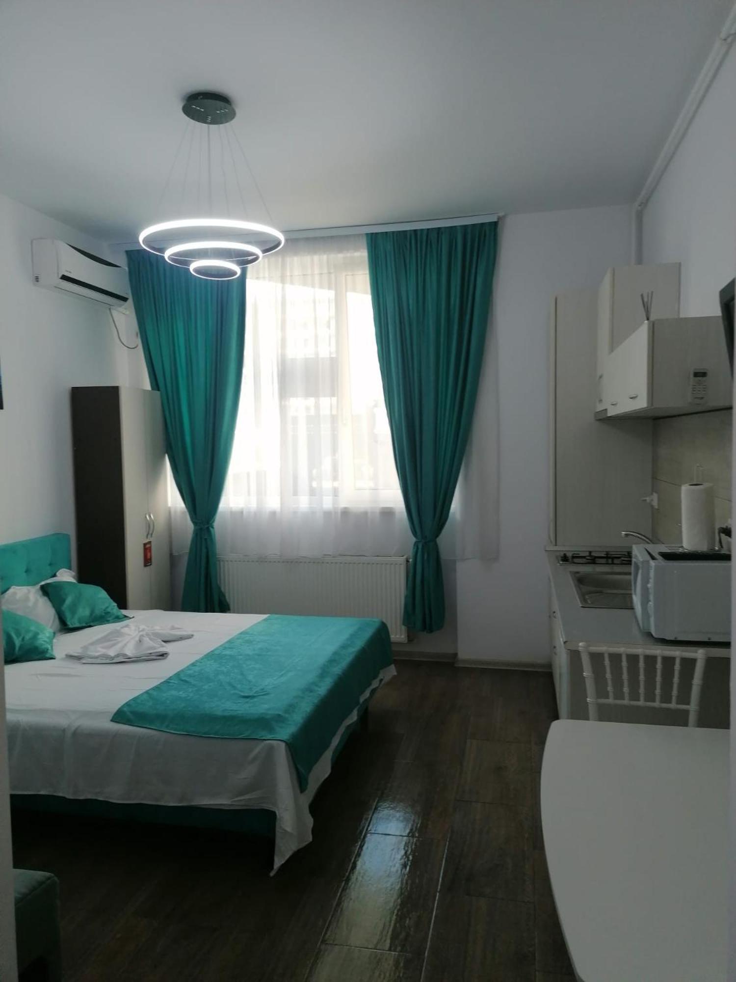 Ferienwohnung Garsoniera Papaya Beach Năvodari Exterior foto