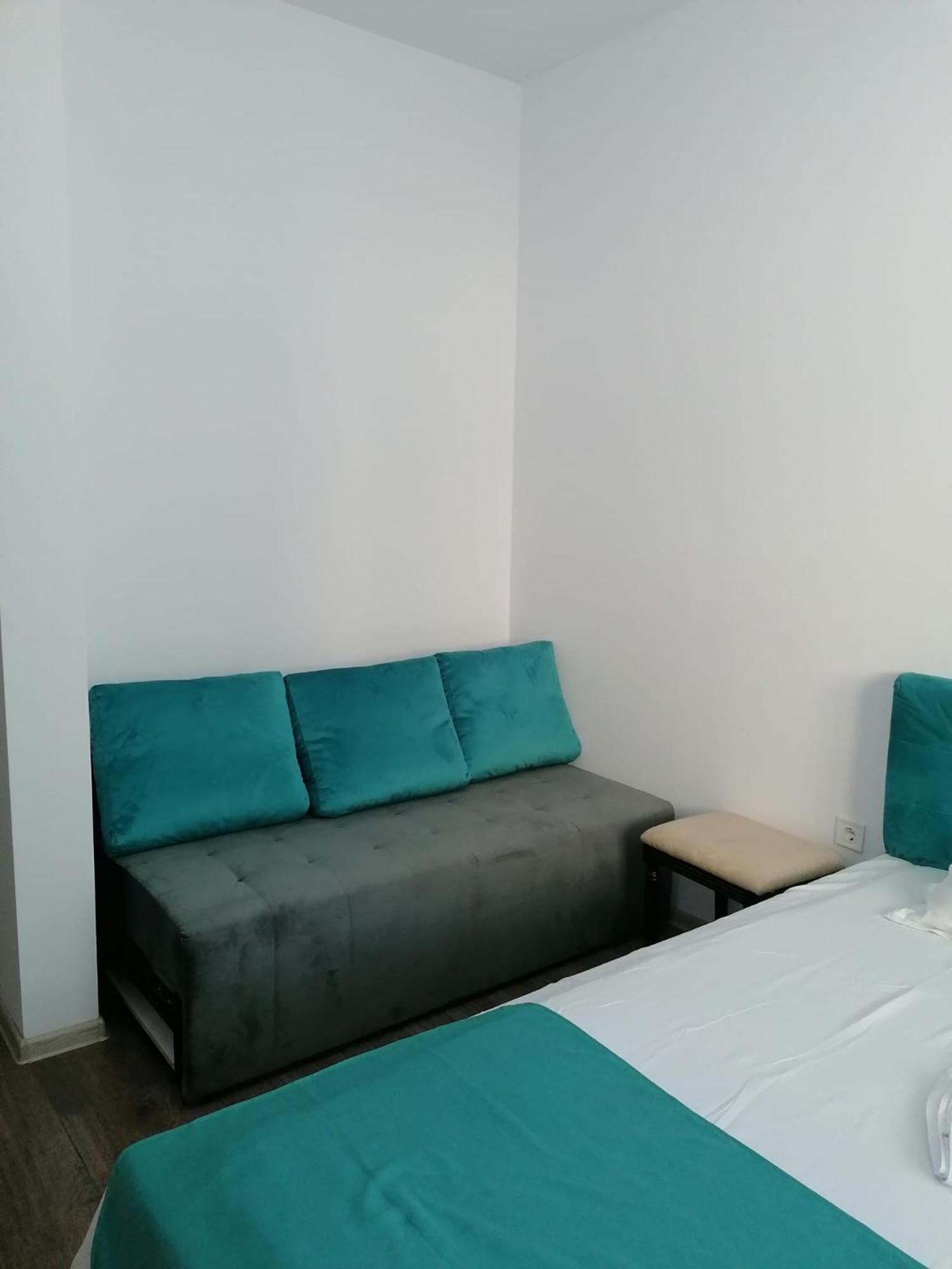 Ferienwohnung Garsoniera Papaya Beach Năvodari Exterior foto